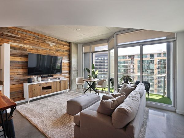 600 12th Ave S, Unit 1706, Nashville, TN 37203