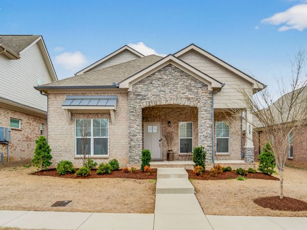 6023 Parkhaven Blvd , Hermitage, TN 37076