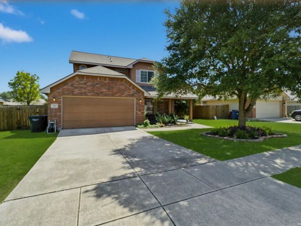 537 Roadrunner Ave, New Braunfels, TX 78130