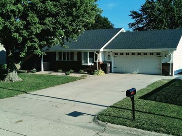 20 Eastridge Drive N, York, NE 68467