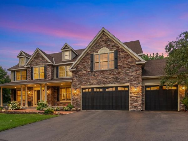 9160 Gateway Lane, Eden Prairie, MN 55347