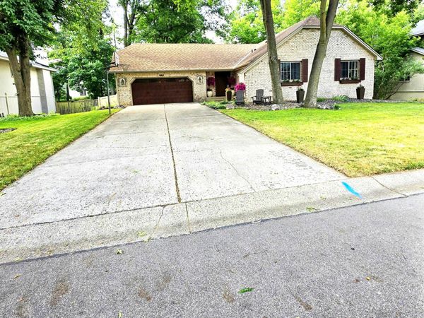 6864 Jeremy Court, Eden Prairie, MN 55346