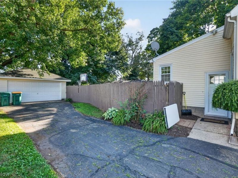 3912 Lake Road W, Saybrook, OH 44004 Photo 15