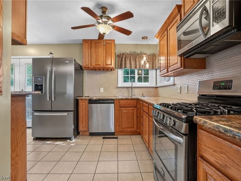3912 Lake Road W, Saybrook, OH 44004 Photo 18