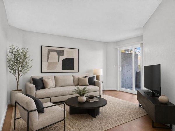 200 Back Rd , Unit #105, Courtenay, BC V9N 3W6