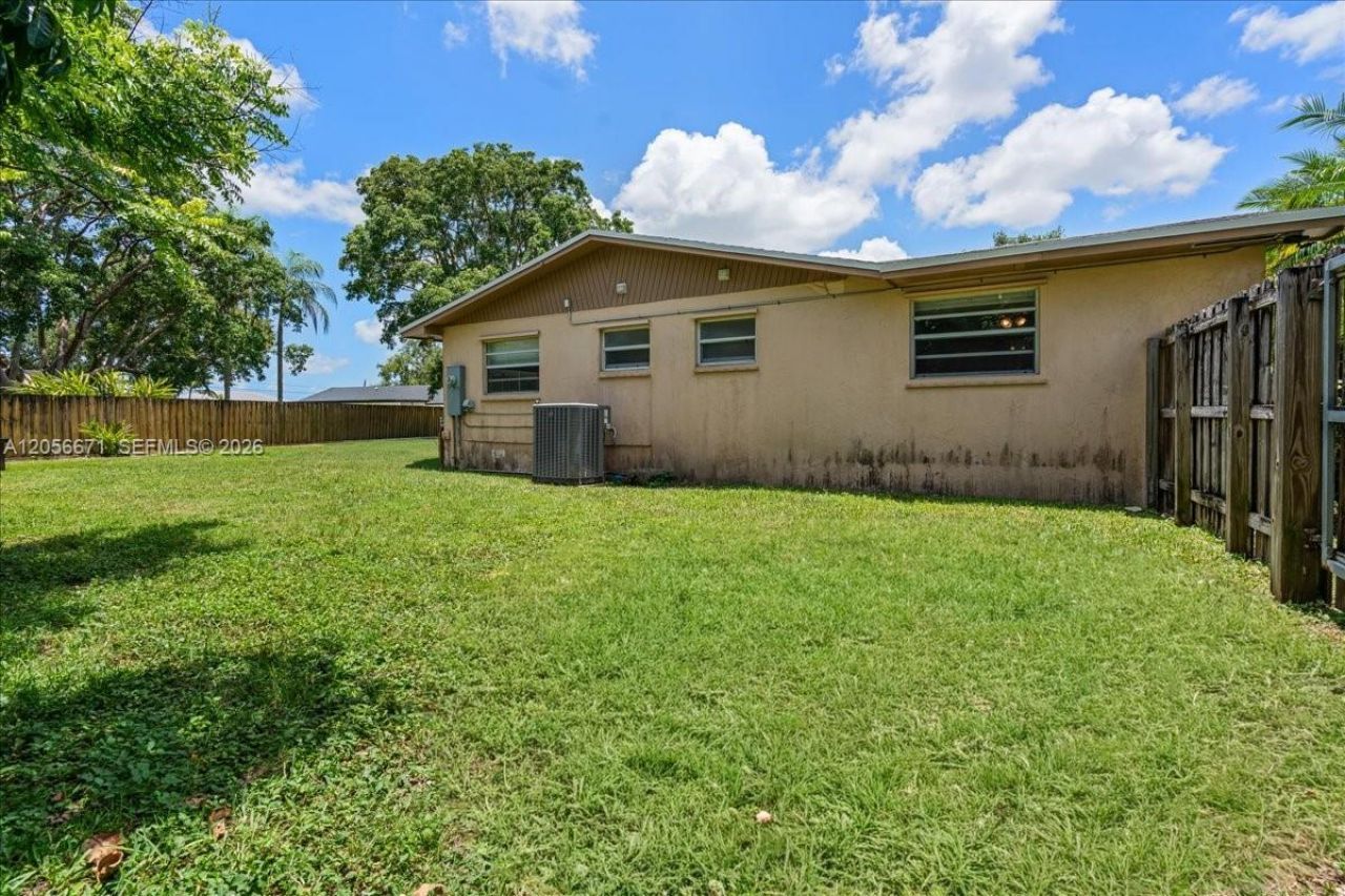 27305 SW 162nd Ct, Homestead, FL 33031 Photo