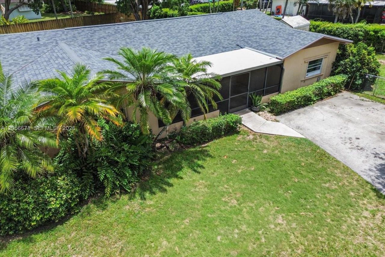 27305 SW 162nd Ct, Homestead, FL 33031 Photo