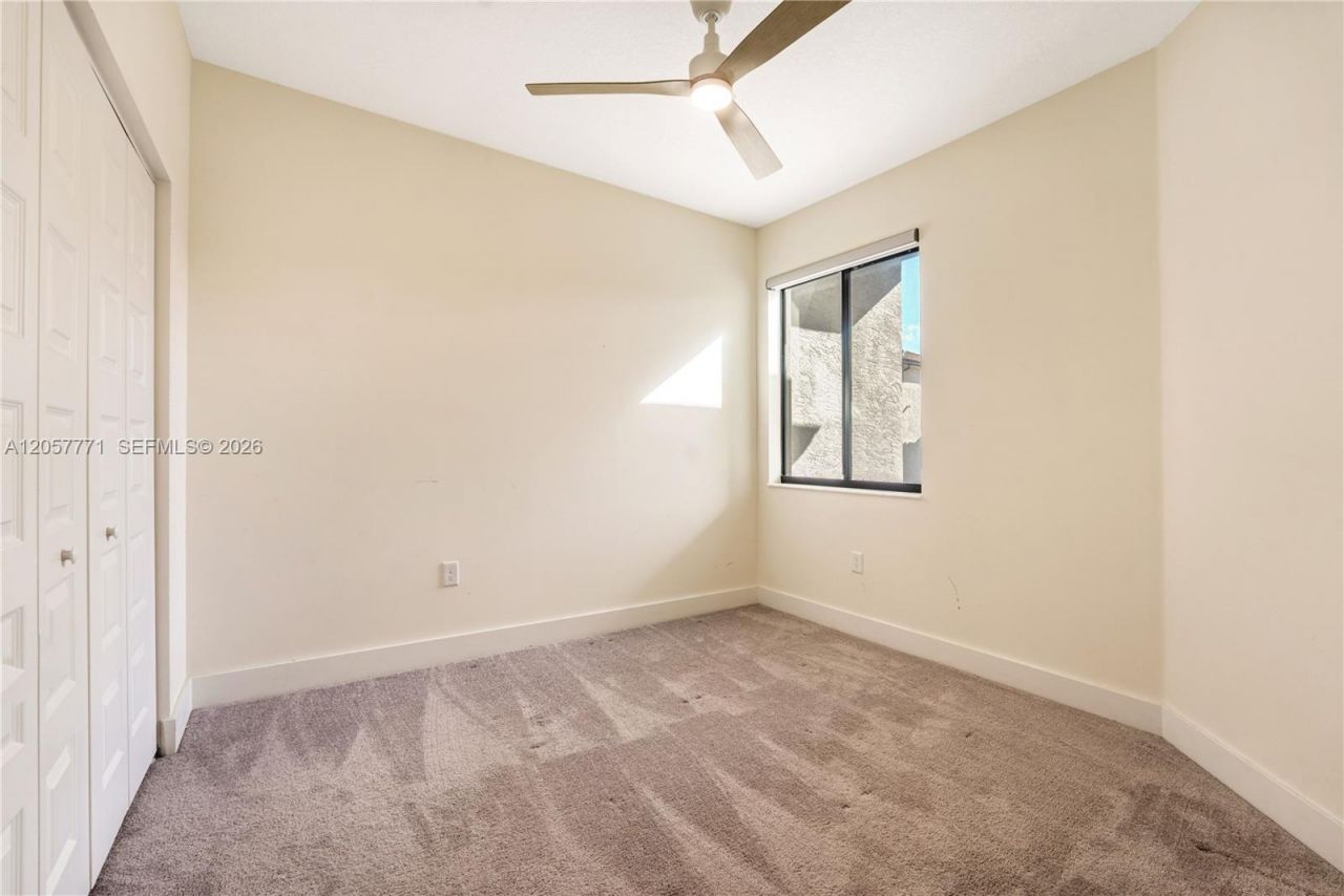 4733 NW 83rd Pkwy , Doral, FL 33166 Photo