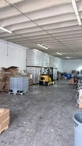 Full Production Of Product & Delivery, Cutler Bay, FL 33157 Photo