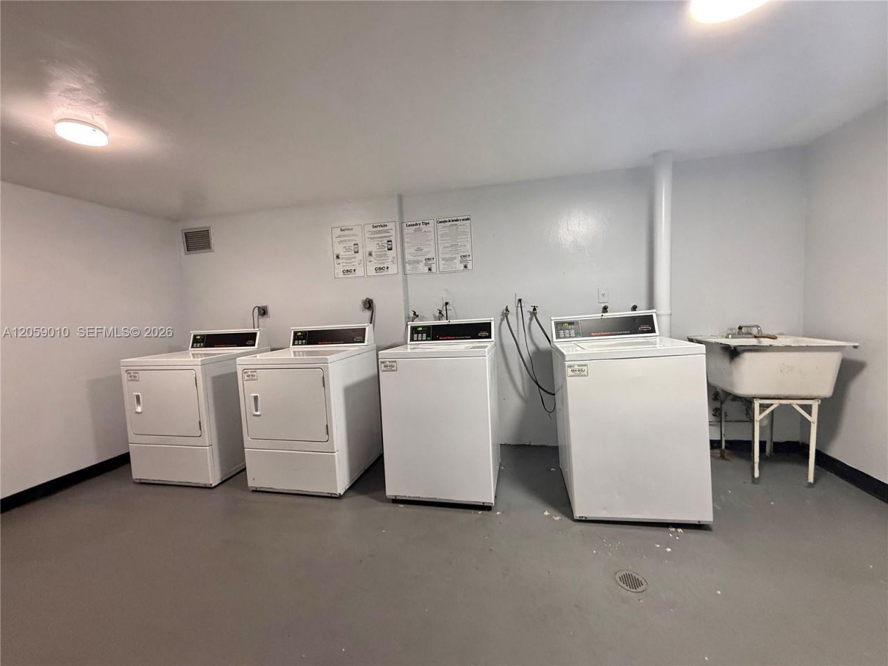 1351 NE Miami Gardens Dr, Unit 1215E, Miami, FL 33179 Photo