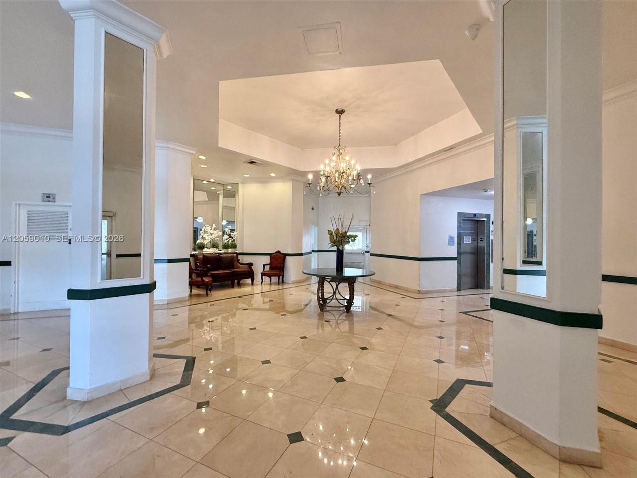 1351 NE Miami Gardens Dr, Unit 1215E, Miami, FL 33179 Photo