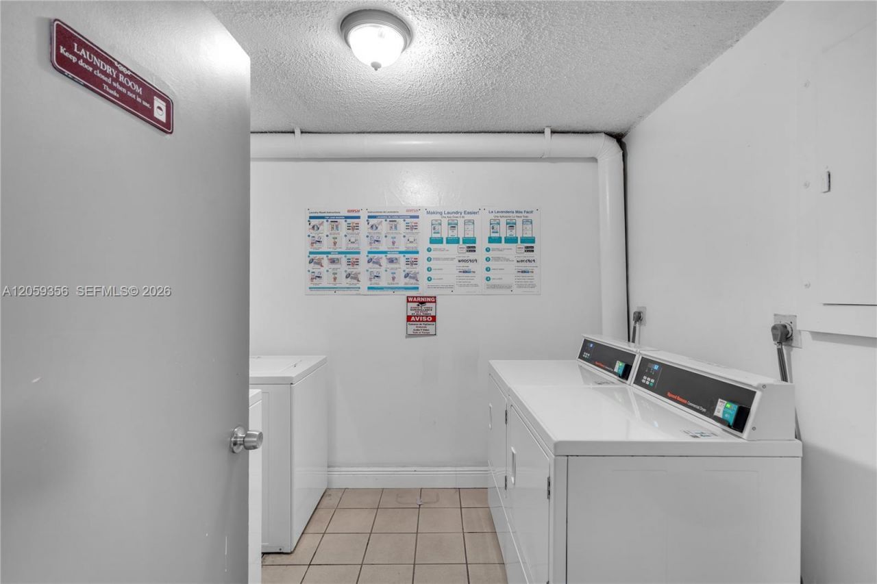 9320 Fontainebleau Blvd, Unit 214, Miami, FL 33172 Photo