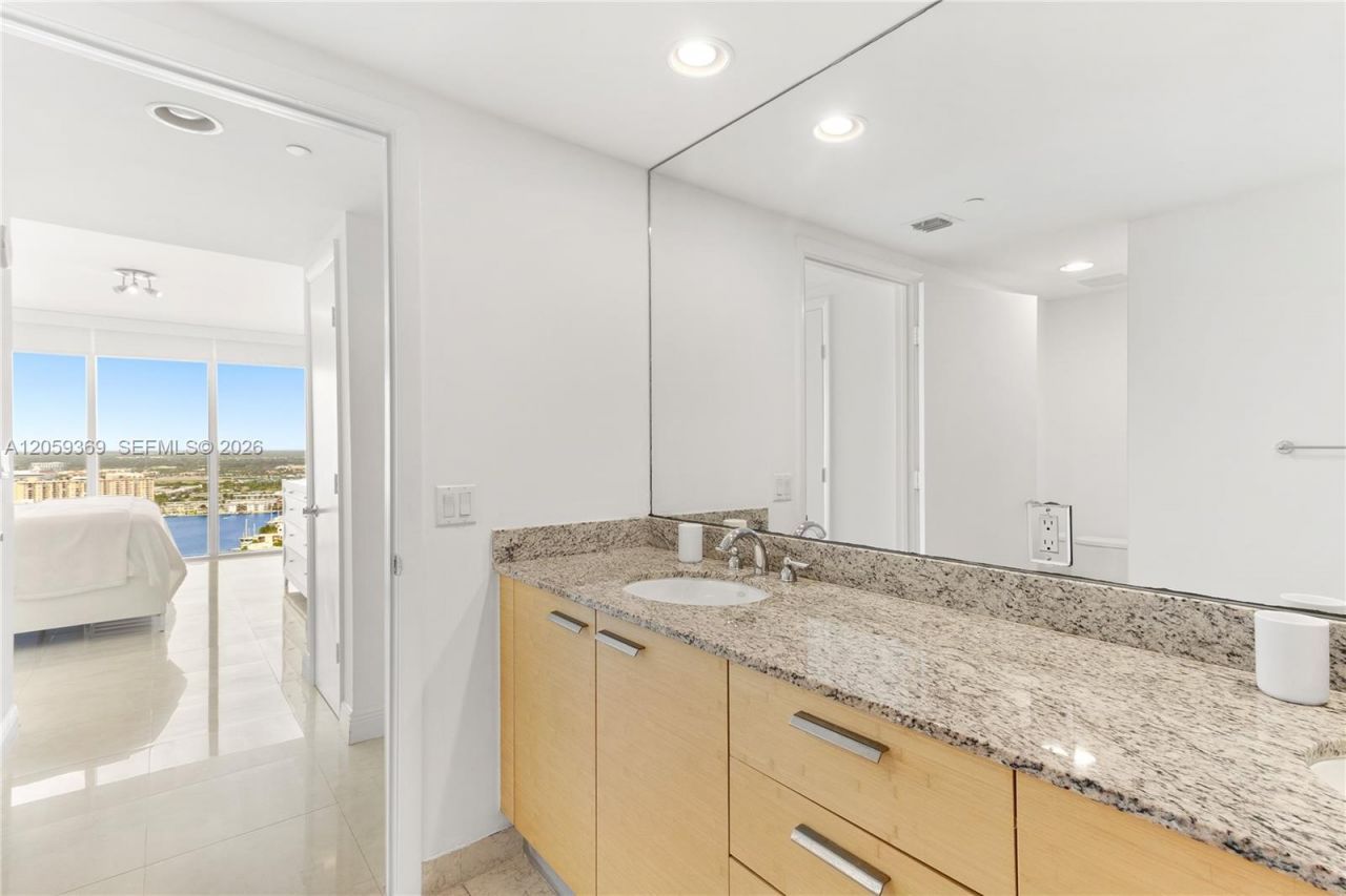 1800 S Ocean Dr , Unit 3008, Hallandale Beach, FL 33009 Photo