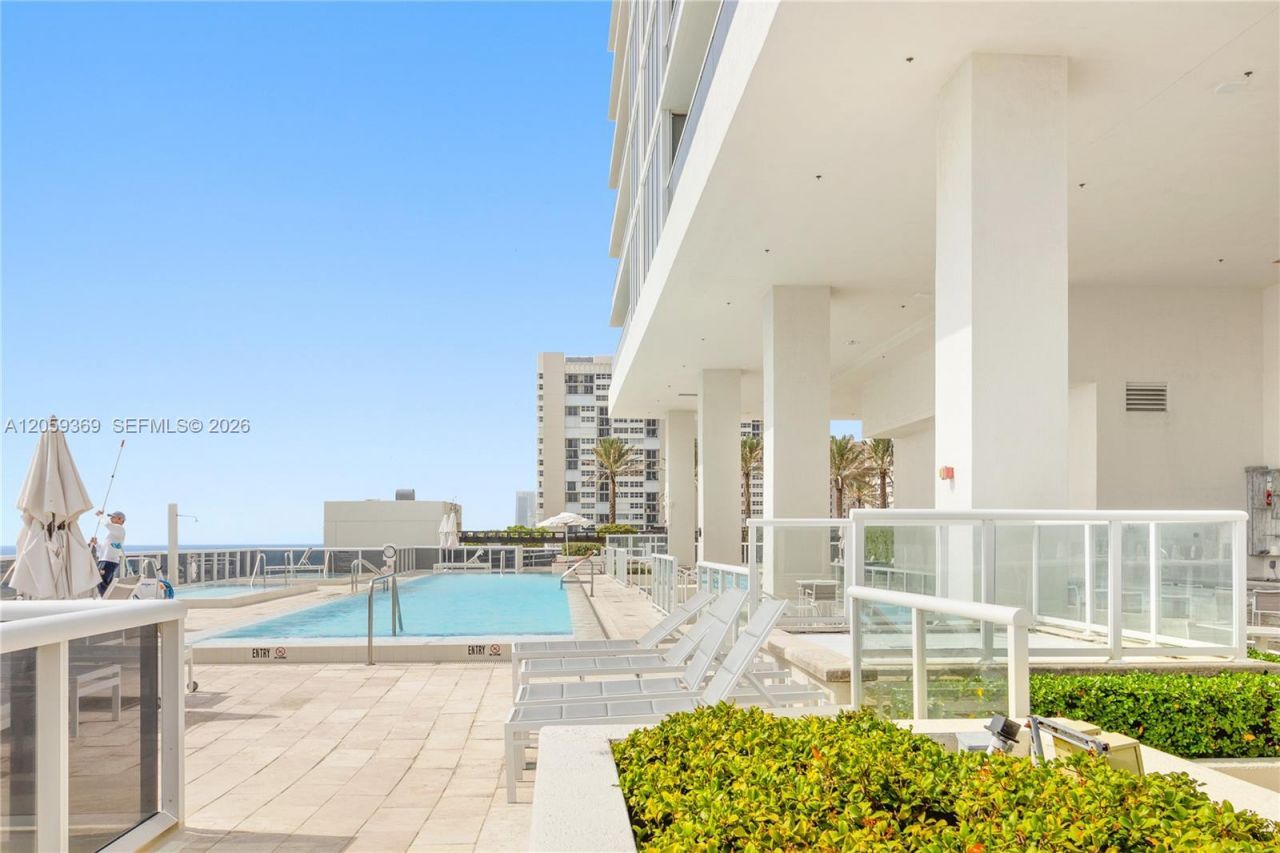 1800 S Ocean Dr , Unit 3008, Hallandale Beach, FL 33009 Photo