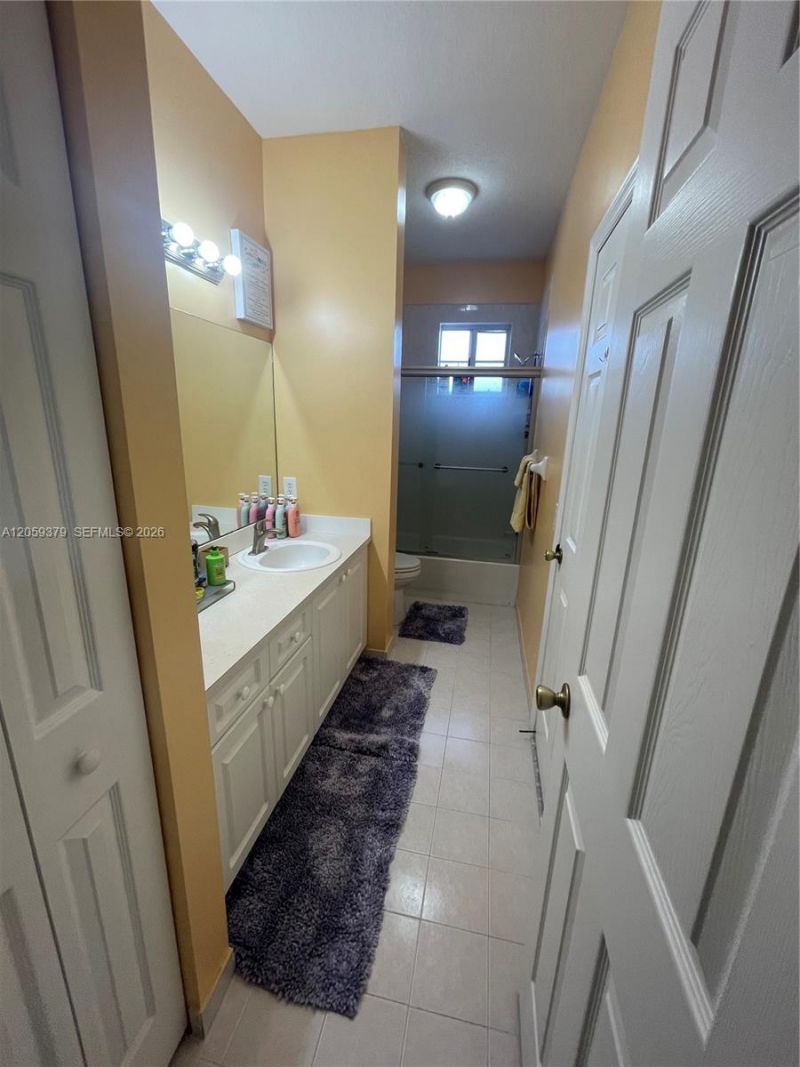 904 NW 100th Ave, Pembroke Pines, FL 33024 Photo