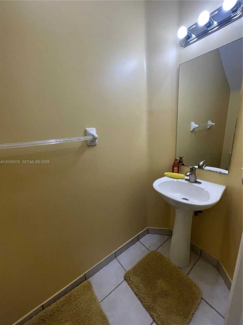 904 NW 100th Ave, Pembroke Pines, FL 33024 Photo