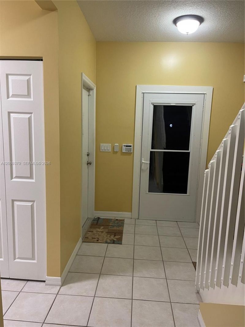 904 NW 100th Ave, Pembroke Pines, FL 33024 Photo