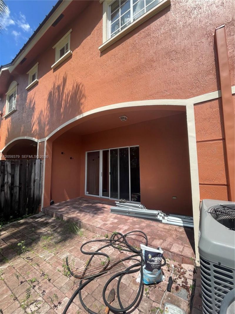 904 NW 100th Ave, Pembroke Pines, FL 33024 Photo