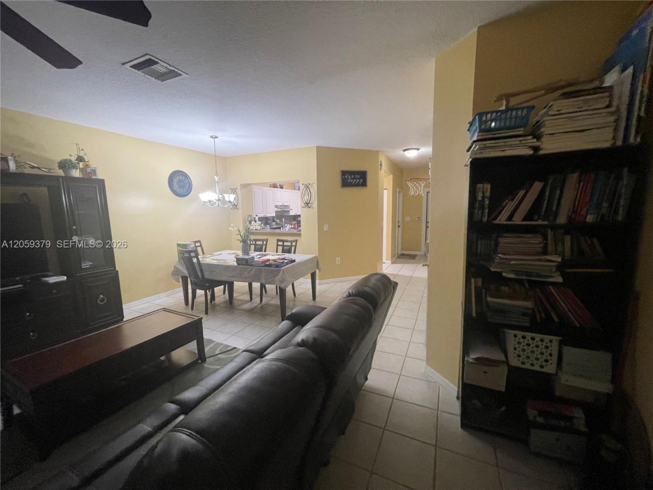 904 NW 100th Ave, Pembroke Pines, FL 33024 Photo