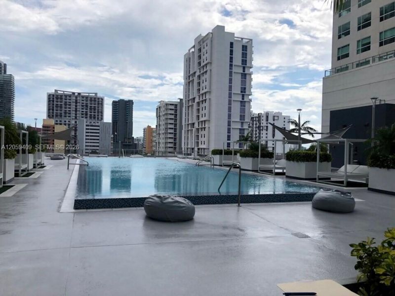 690 SW 1st Ct, Unit 1220, Miami, FL 33130 Photo