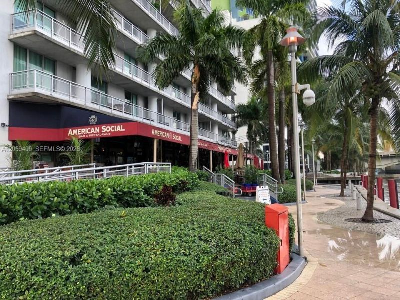690 SW 1st Ct, Unit 1220, Miami, FL 33130 Photo