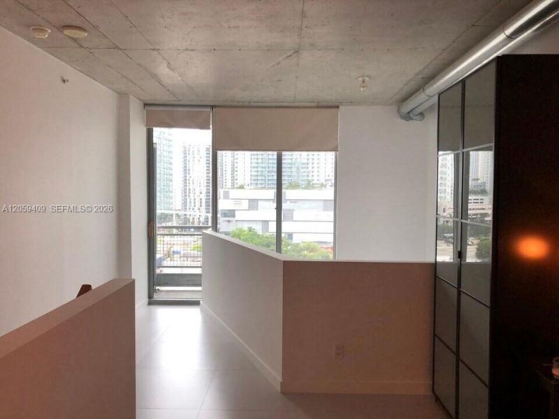 690 SW 1st Ct, Unit 1220, Miami, FL 33130 Photo