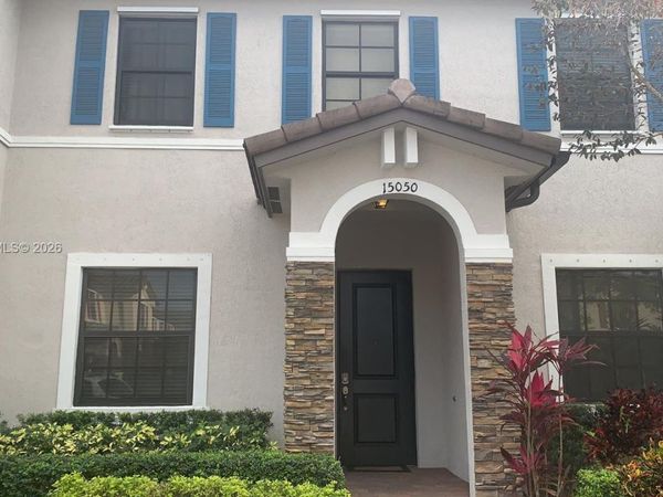 15050 SW 116th St , Miami, FL 33196