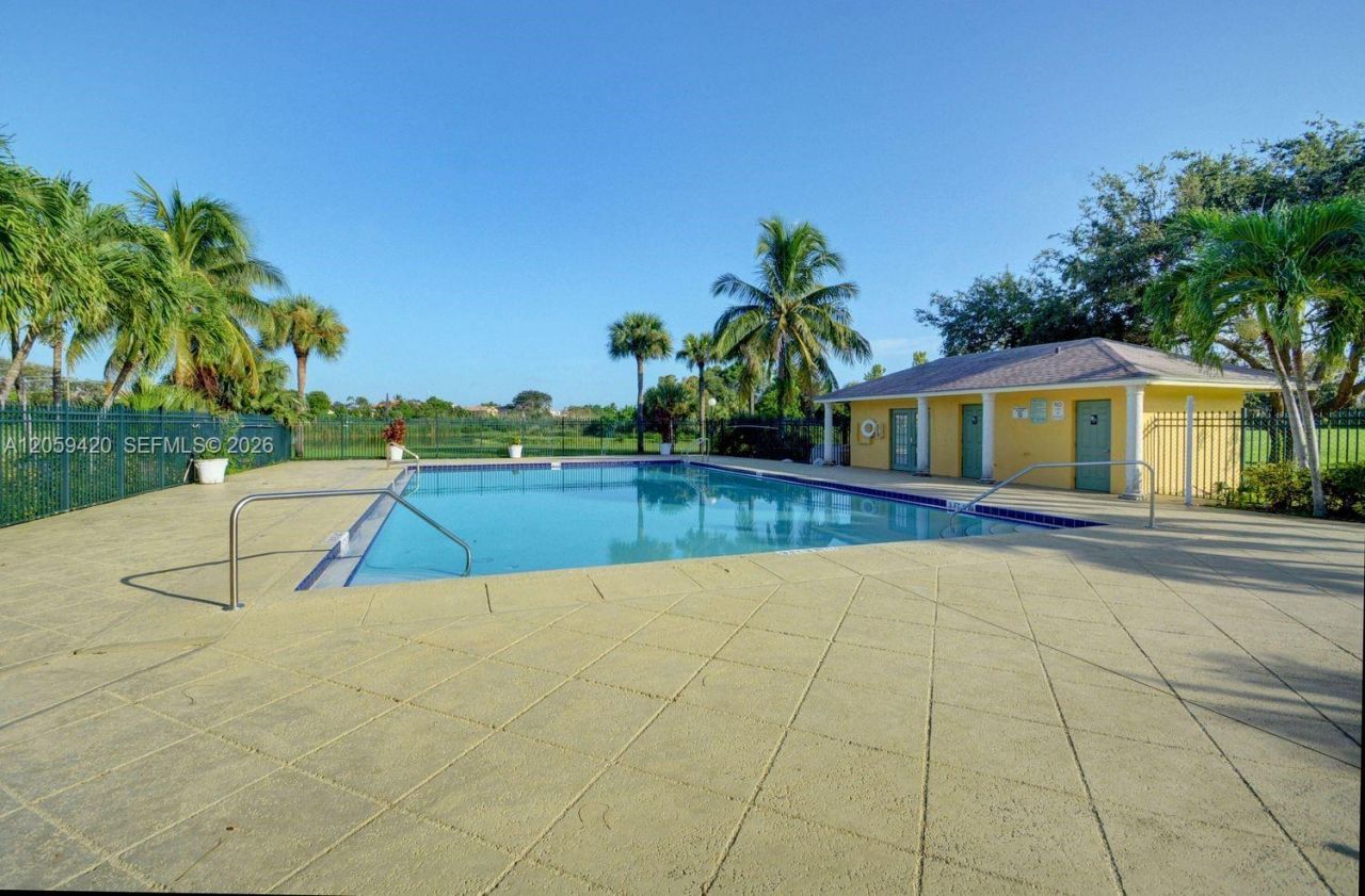 1822 W Meadows Cir, Unit 1822, Boynton Beach, FL 33436 Photo