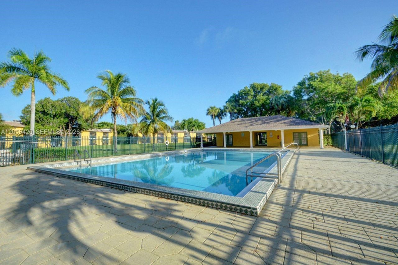 1822 W Meadows Cir, Unit 1822, Boynton Beach, FL 33436 Photo