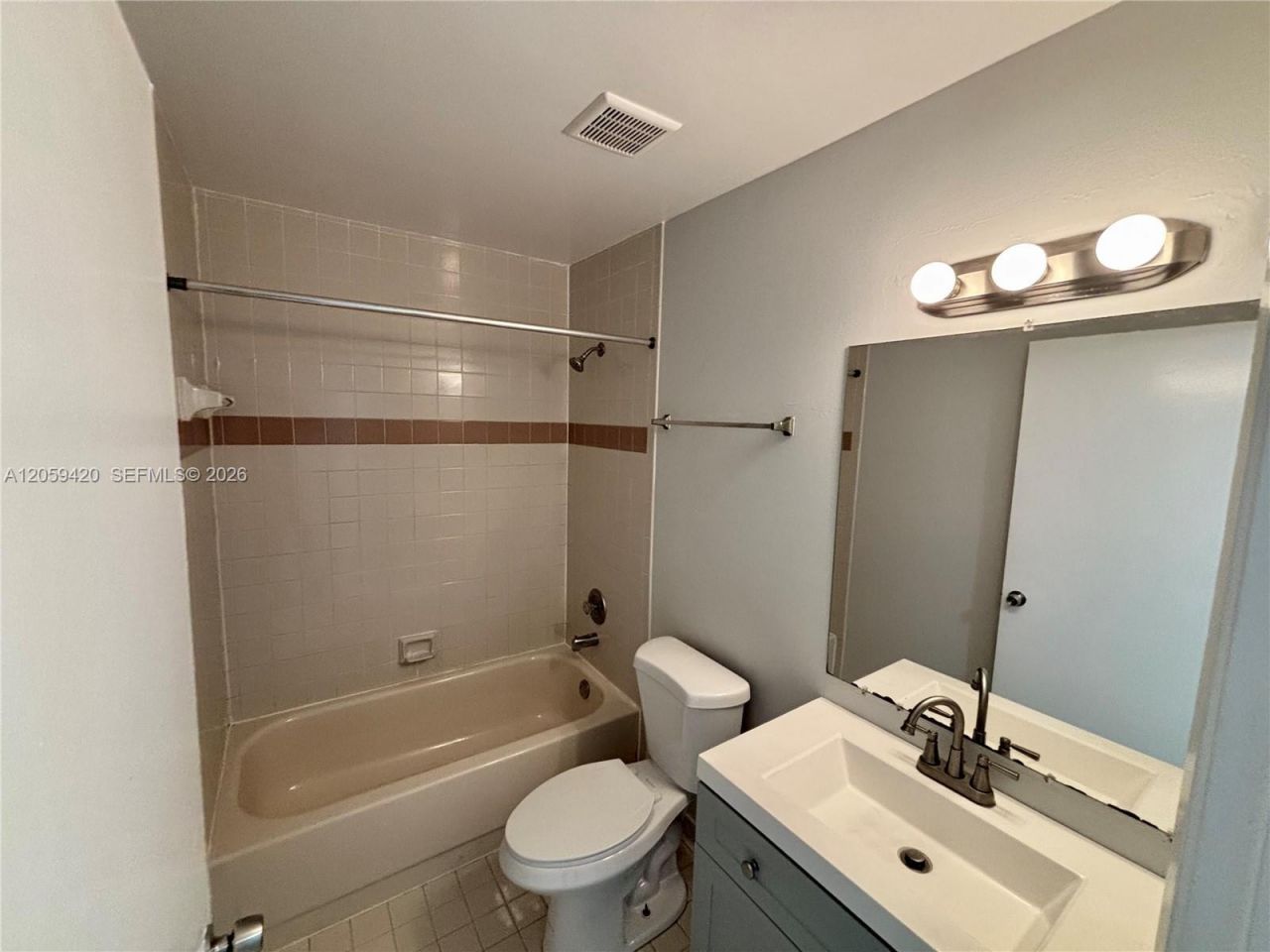 1822 W Meadows Cir, Unit 1822, Boynton Beach, FL 33436 Photo