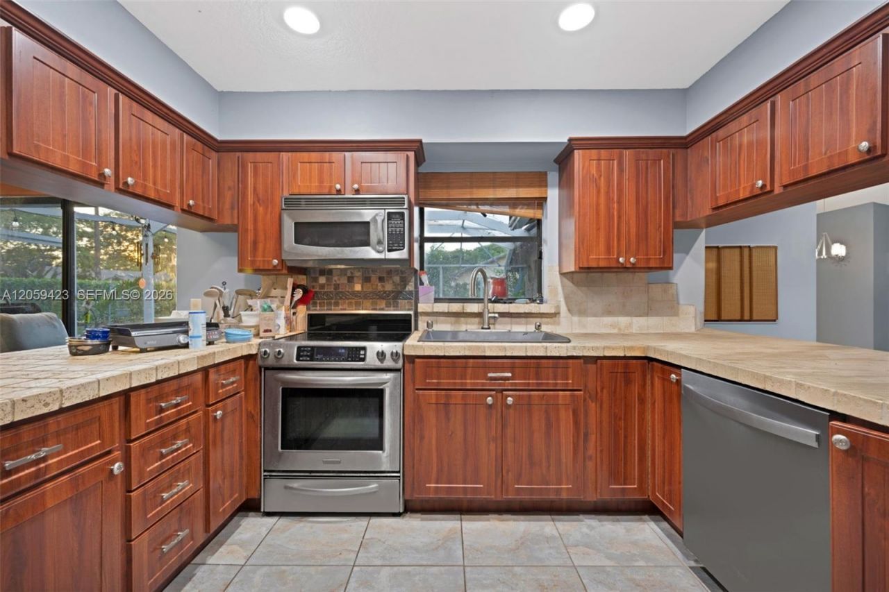 8622 NW 49th Dr, Coral Springs, FL 33067 Photo