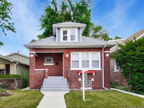 8915 S Racine Avenue, Chicago, IL 60620