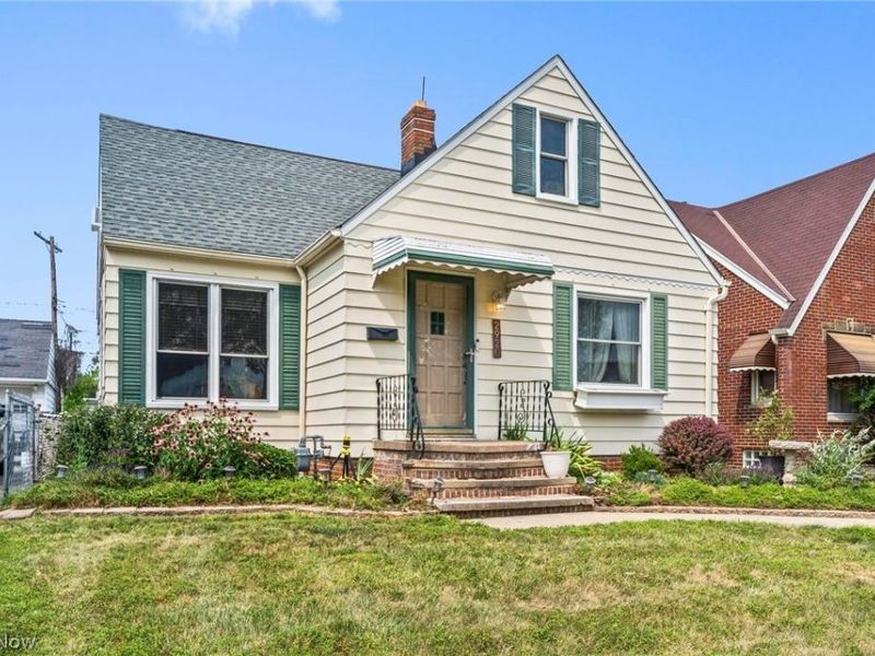 2920 Brookview Boulevard, Cleveland, OH 44134 Photo 2