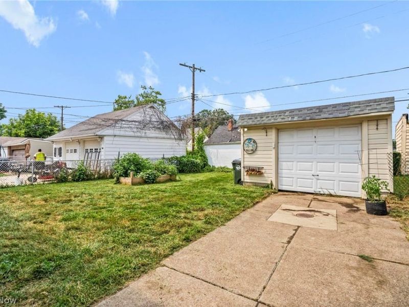2920 Brookview Boulevard, Cleveland, OH 44134 Photo 27