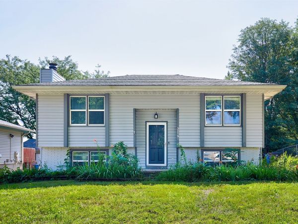 3219 SE 21st Street, Des Moines, IA 50320