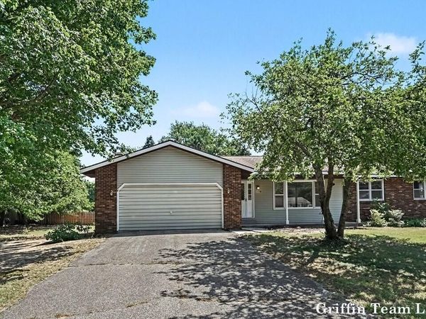 1718 Columbus Street, Holland, MI 49424