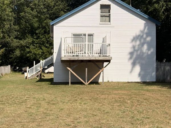 554 N Morris Street, Pentwater, MI 49449