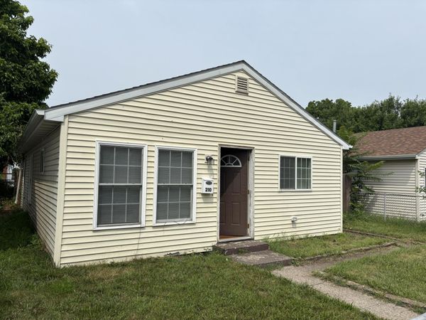 210 Pleasant Avenue , Michigan City, IN 46360