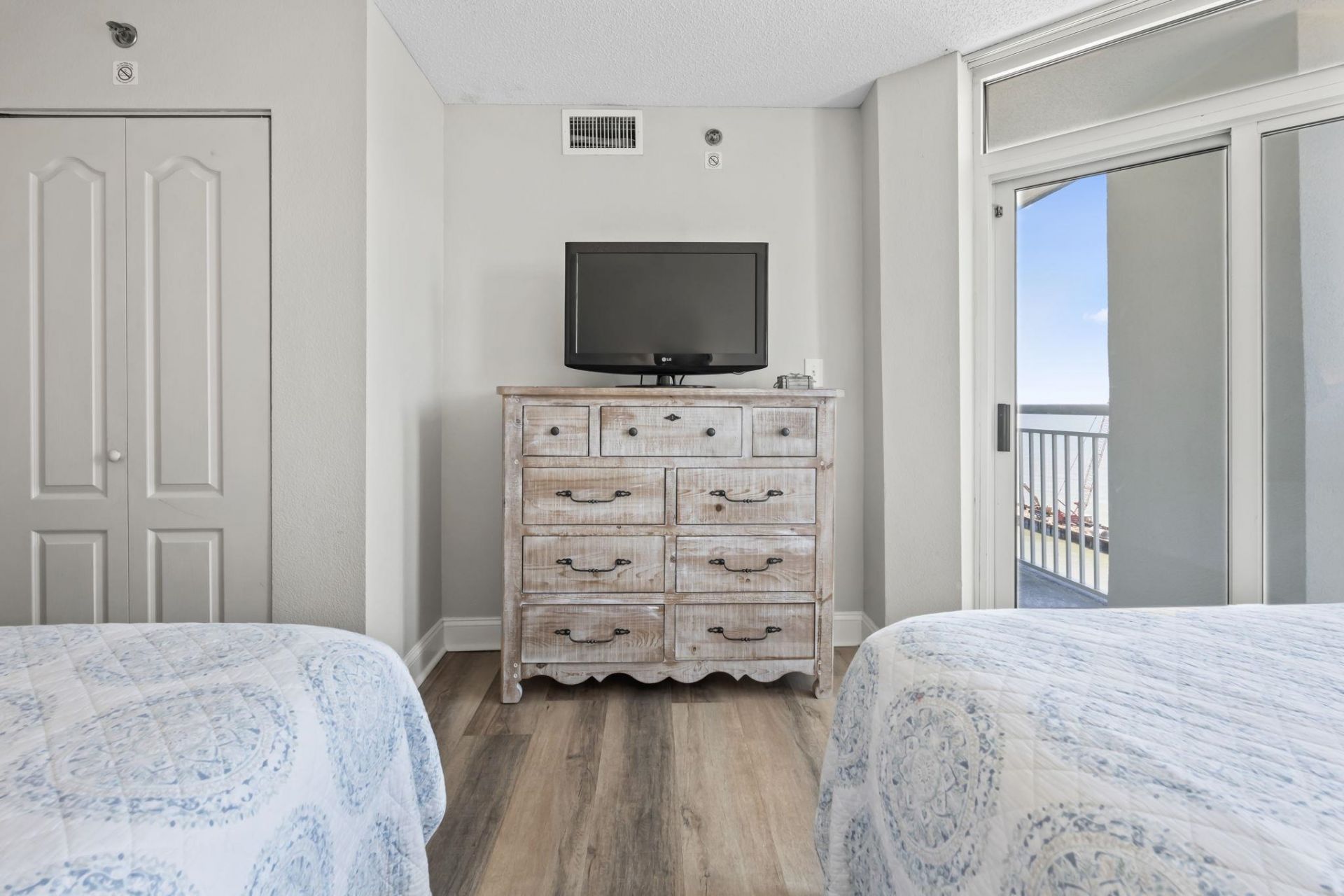 2504 N Ocean Blvd.  Photo 5