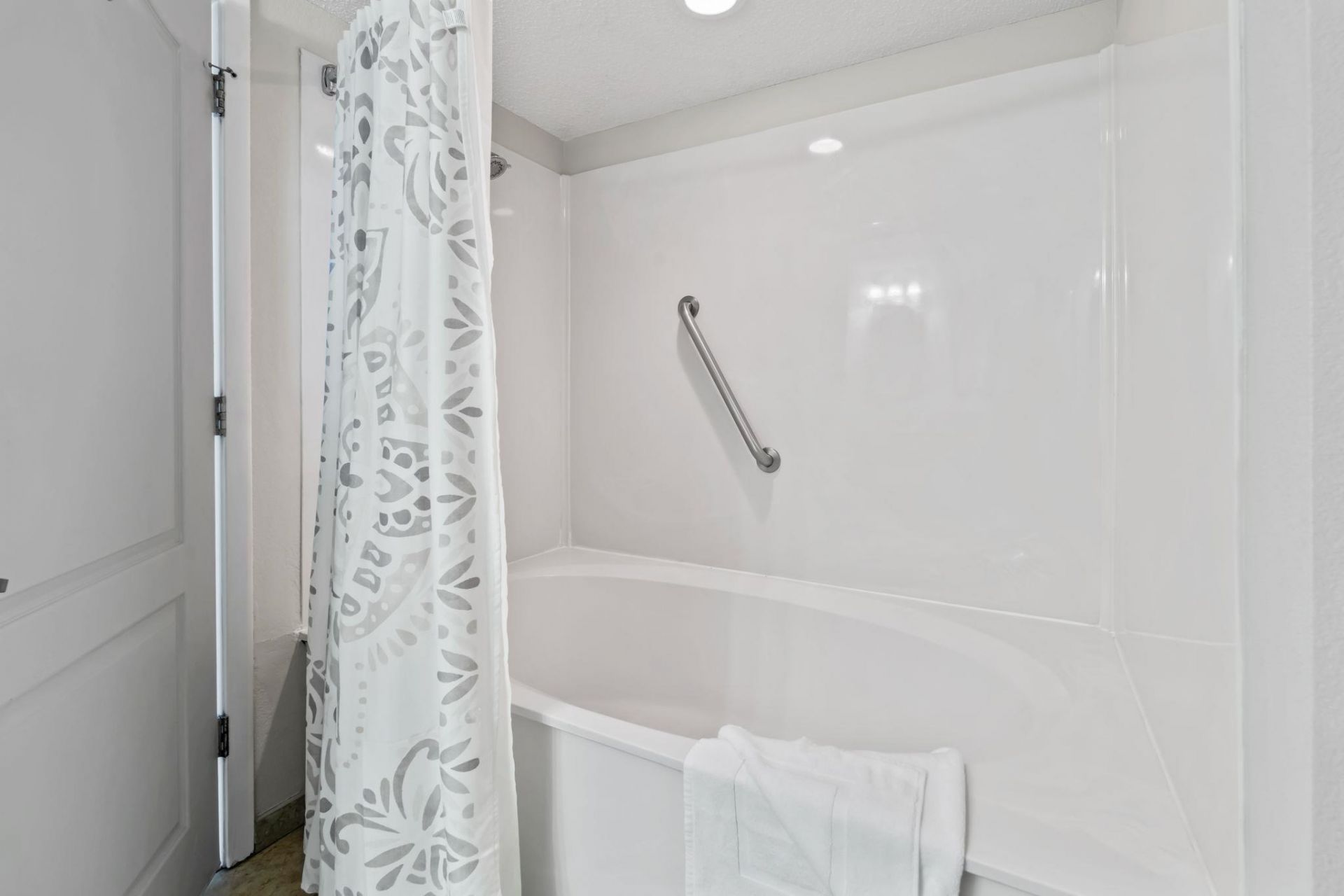 2504 N Ocean Blvd.  Photo 7