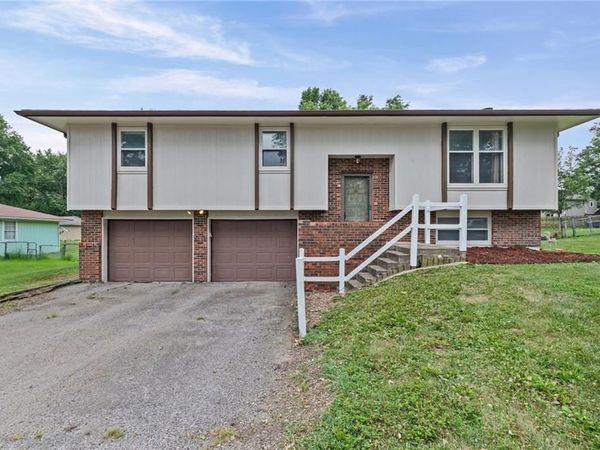 407 Sellers Place, Lathrop, MO 64465