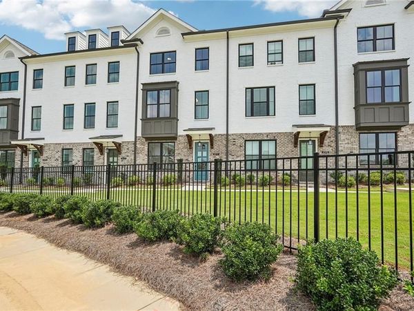4211 Millcroft Place, Unit 215, Buford, GA 30518