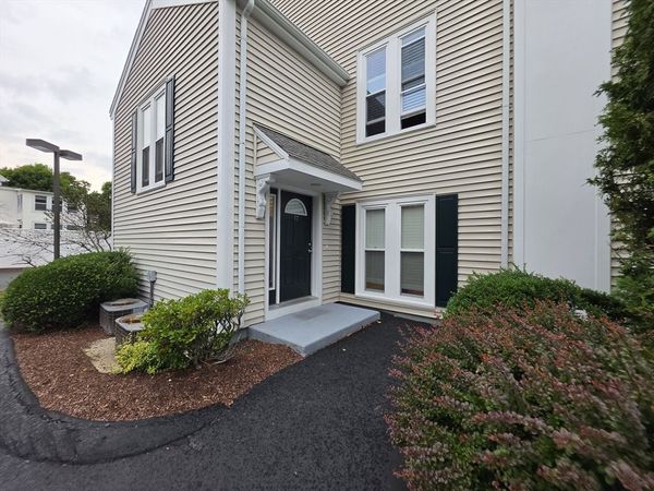 33 Randolph St, Unit 17, Abington, MA 02351