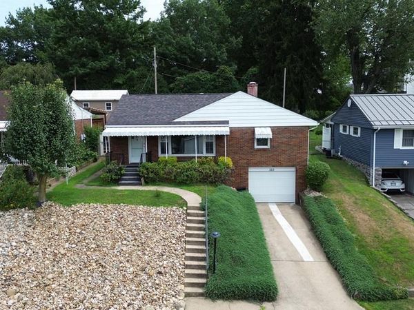 323 CHESTNUT AVE, Wheeling, WV 26003