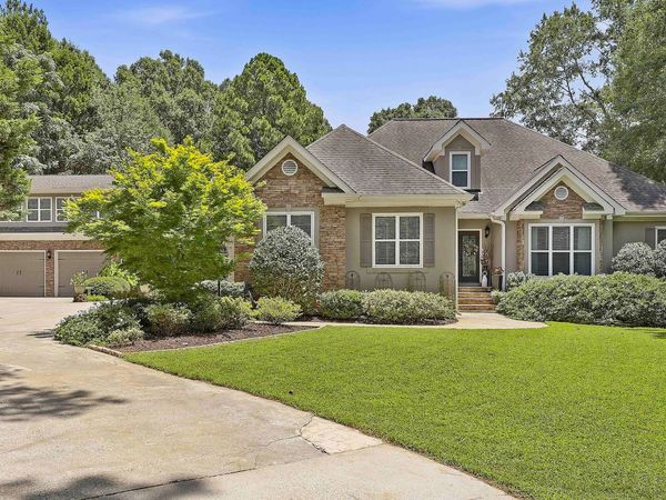 20 Clubview Court, Newnan, GA 30265