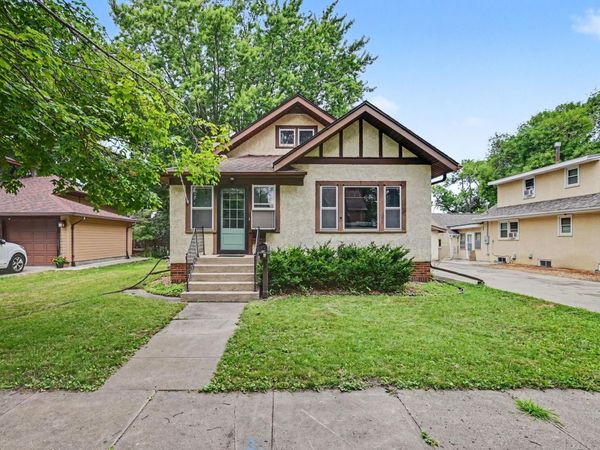 110 4th Street SE, Montgomery, MN 56069