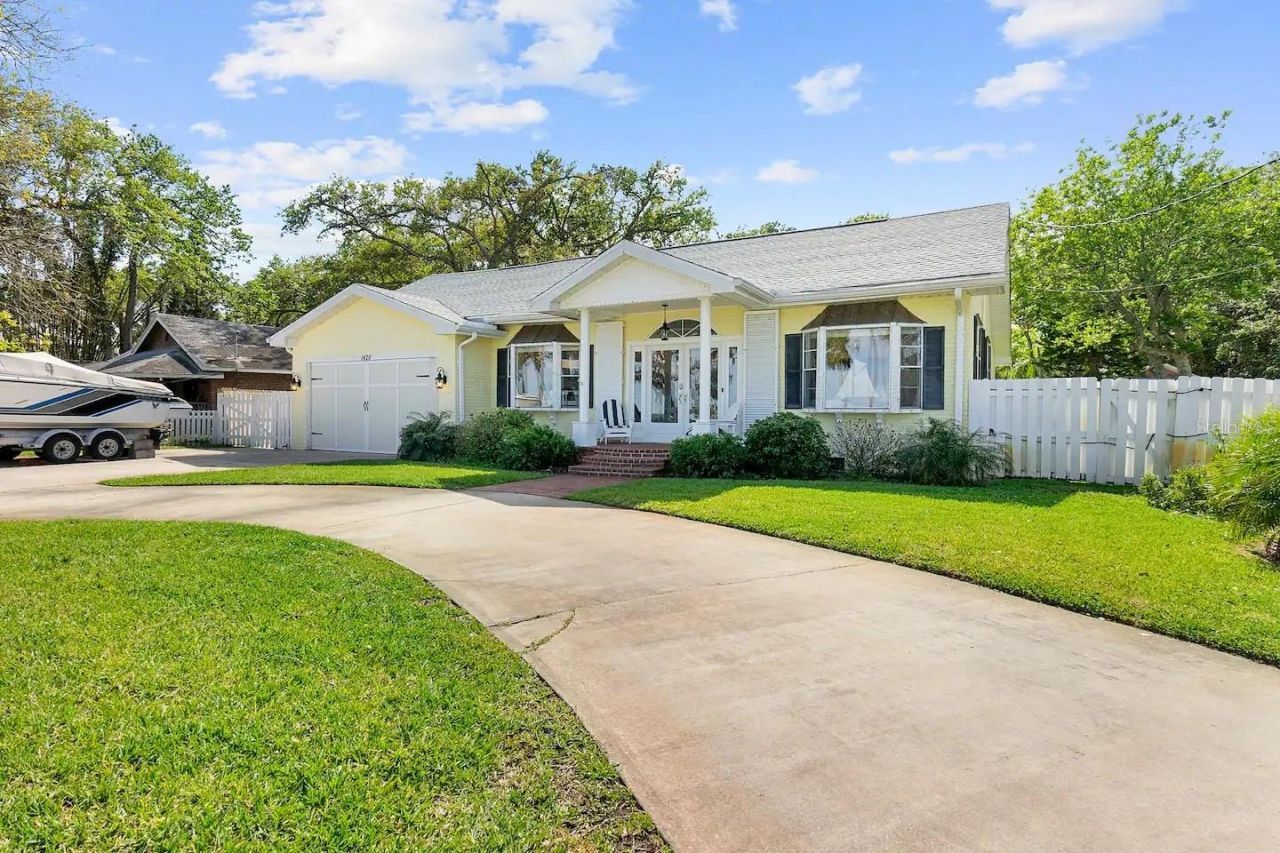 1426 Riverside Drive , Daytona Beach, FL 32117 Photo