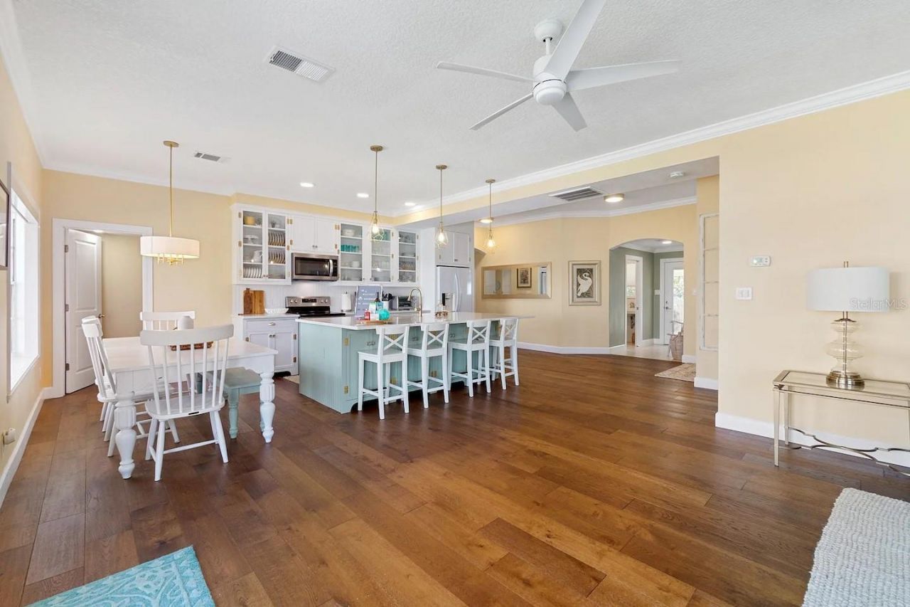1426 Riverside Drive , Daytona Beach, FL 32117 Photo