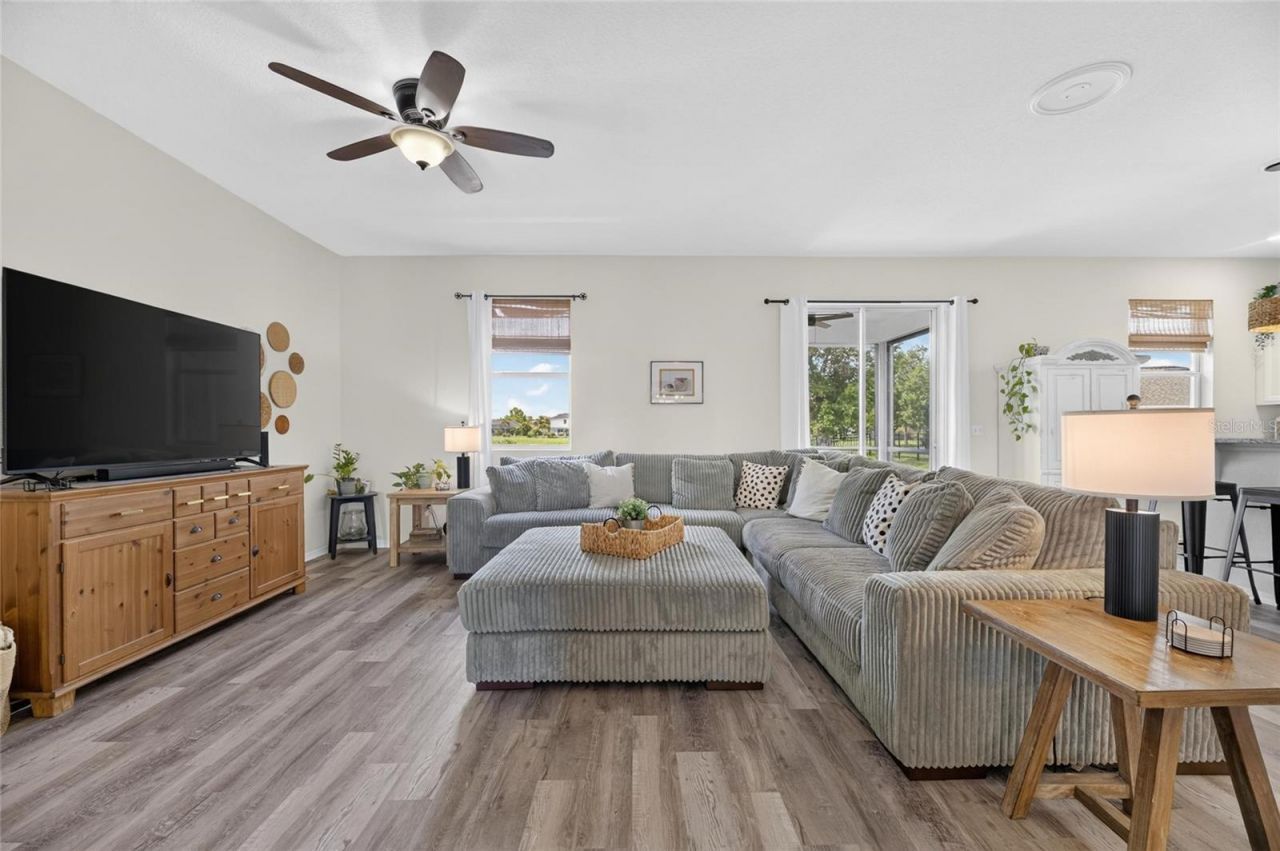 203 Star Shell Drive , Apollo Beach, FL 33572 Photo