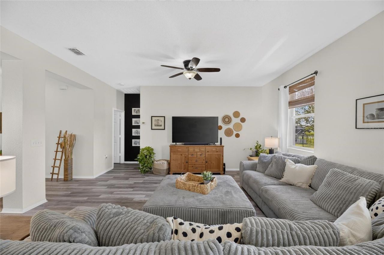 203 Star Shell Drive , Apollo Beach, FL 33572 Photo